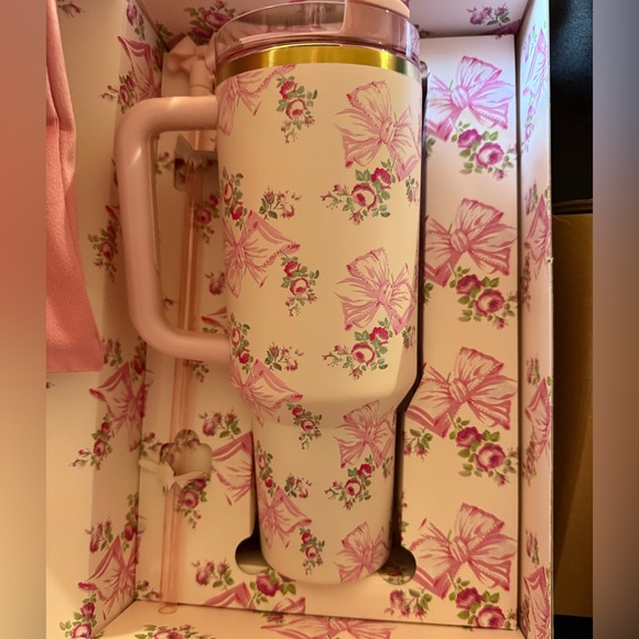 New Stanley 40oz/20oz Combo Love Shack Pink Bow Set Special Box Bag Straw Topper - Picture 11 of 14